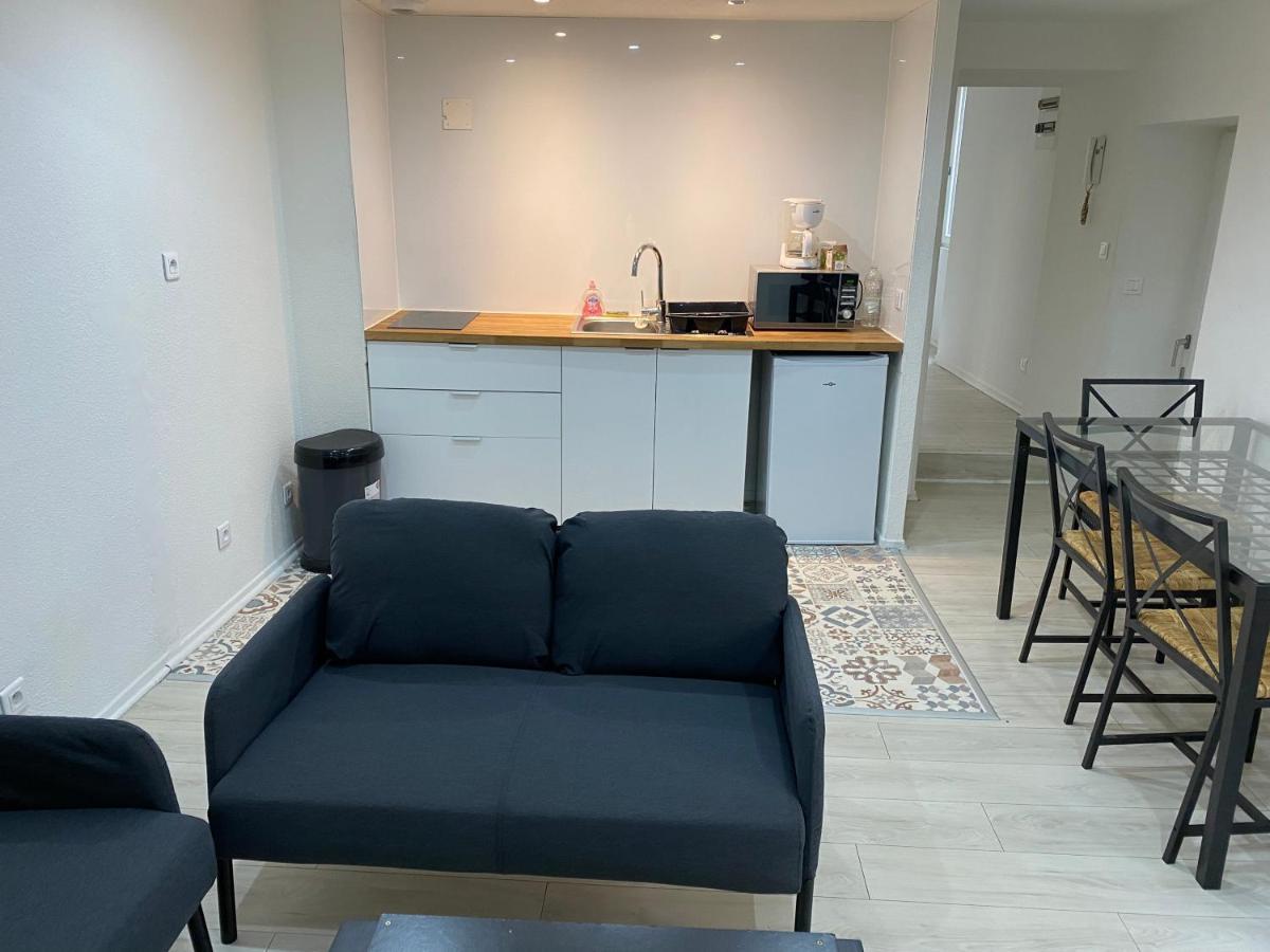 Appartement 2Eme Etage 42M2 Hyper Centre Ville / Parking Gratuit 리옴 외부 사진